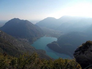 14-lago-intero-abbracciato-in-un-solo-sguardo