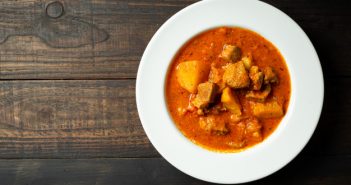 Pentola a pressione: il gulasch come single vuole