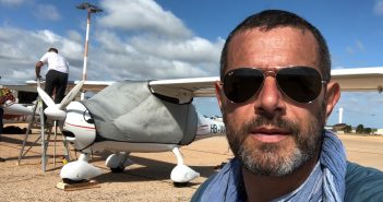 QUANDO I SOGNI SI INSEGUONO VOLANDO (SENZA BARRIERE)