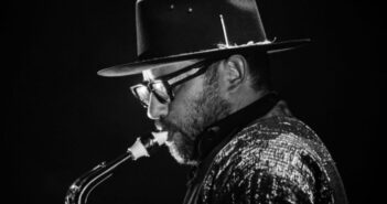 JIMMY SAX – Il fenomeno mondiale del sassofono assieme all’orchestra in concerto a Palmanova