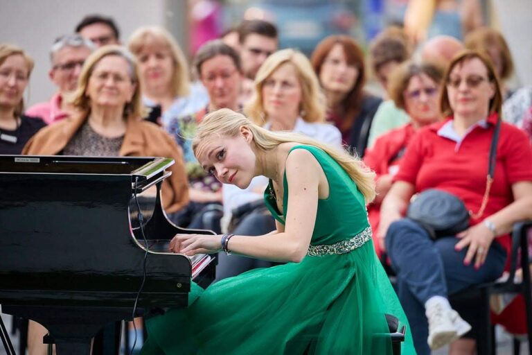 Concert-cycle-of-the-City-of-Osijek-2023.-Mia-Pecnik-piano-3